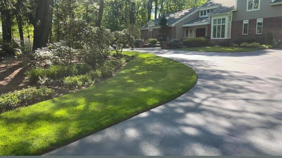 Robert and Sons Landscaping Logo