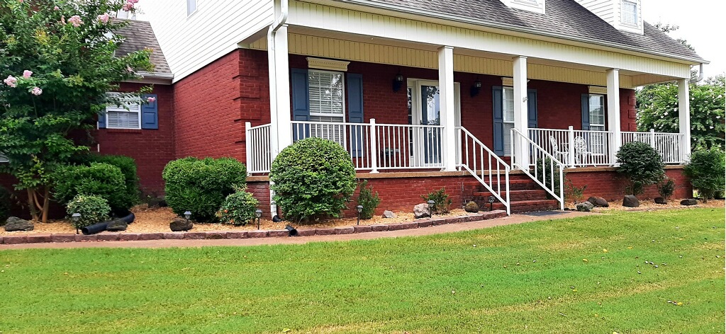 Johnson's Property Maintenance west Tennessee Logo