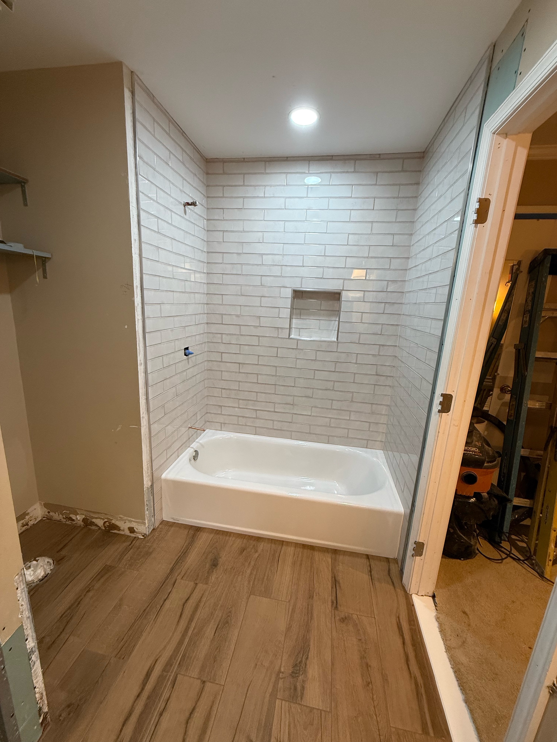 Lopez Residential Remodeling Logo