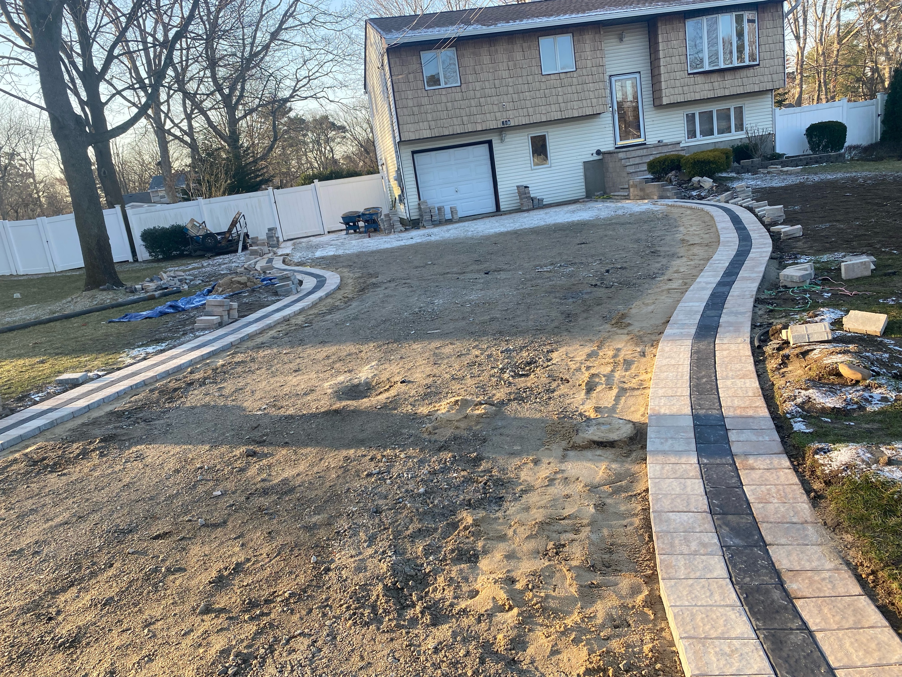 Leo AA LI Landscaping Service Logo
