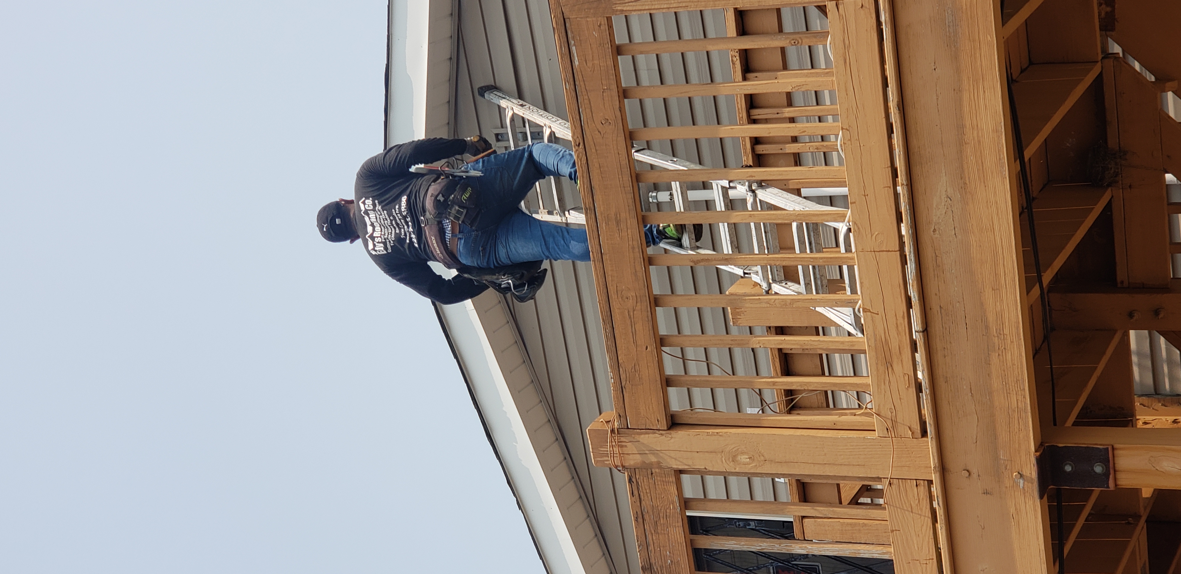 Eddie's Roofing Logo