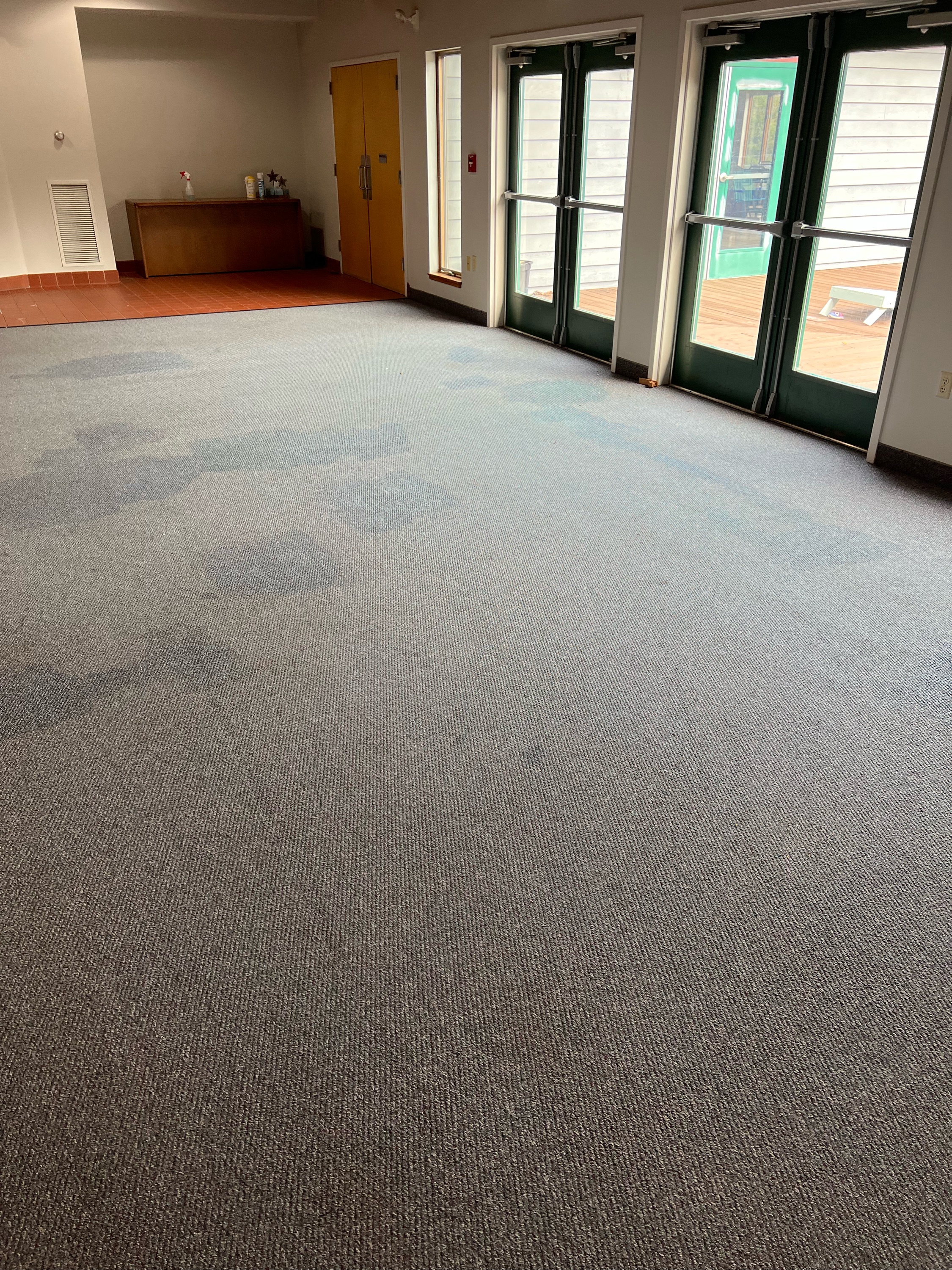 Refresh Carpet & Upholstery, LLC Logo