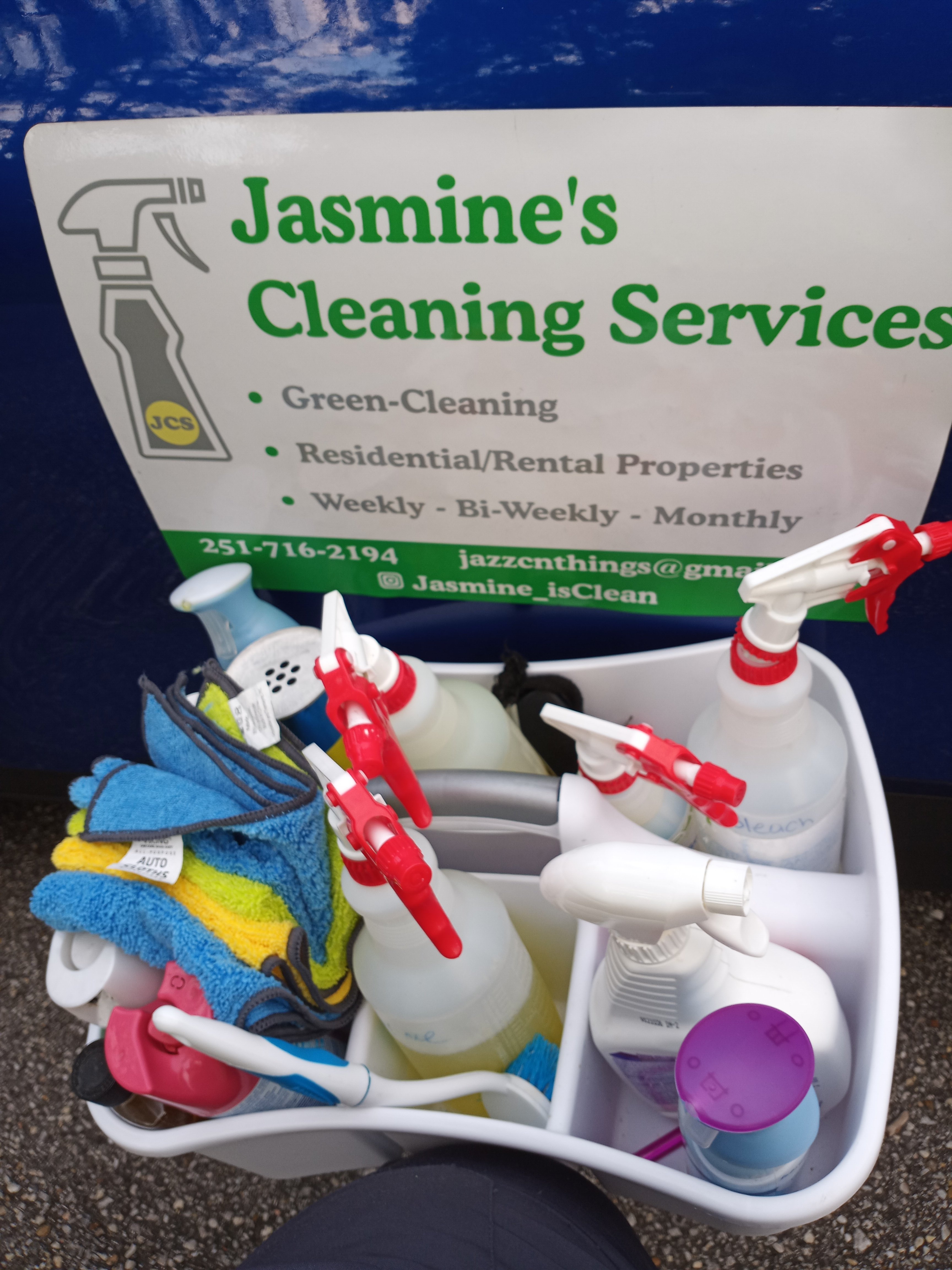 Jasmine's Cleaning Service, LLC Logo