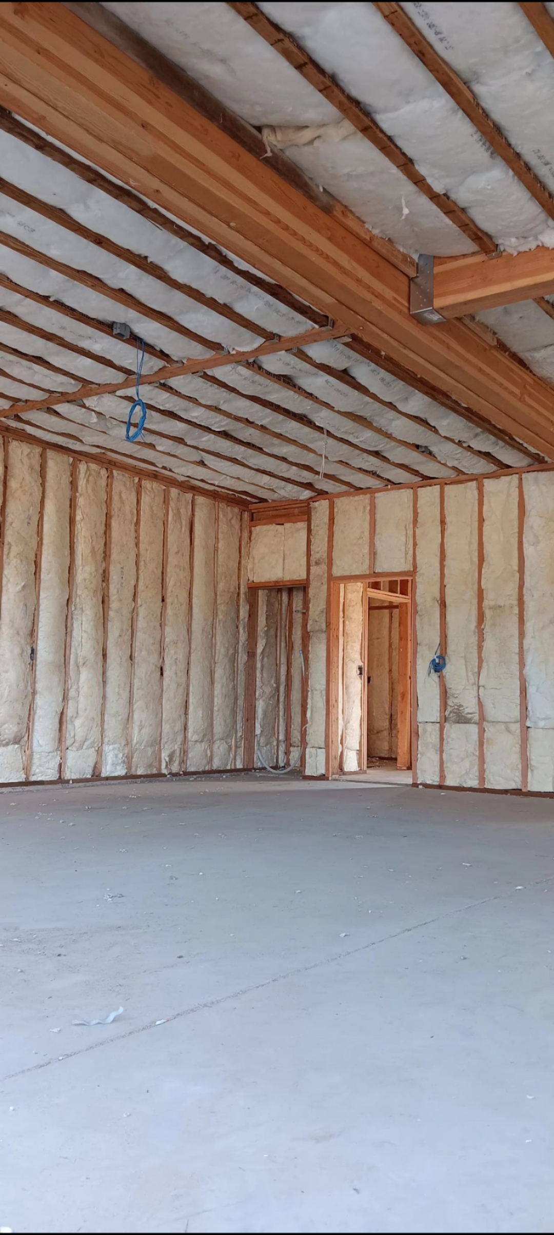 JSV Contractor, LLC Logo