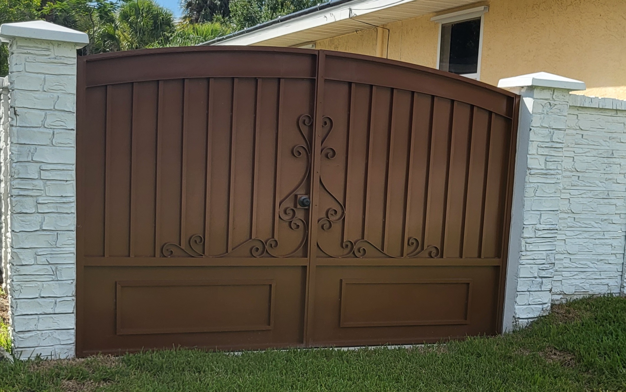 Decorative Concrete Specialist Logo