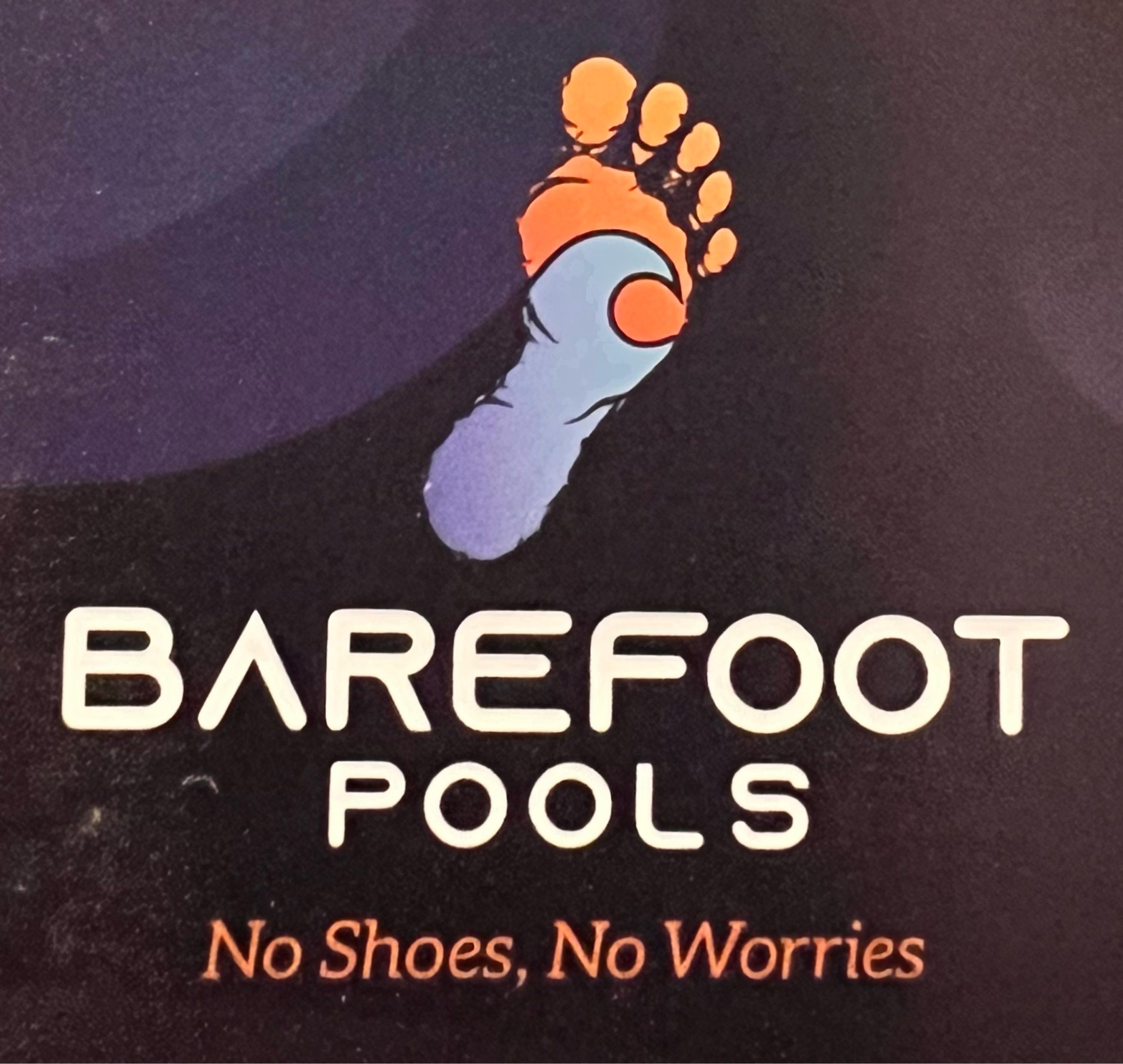Barefoot Pools LLC Logo