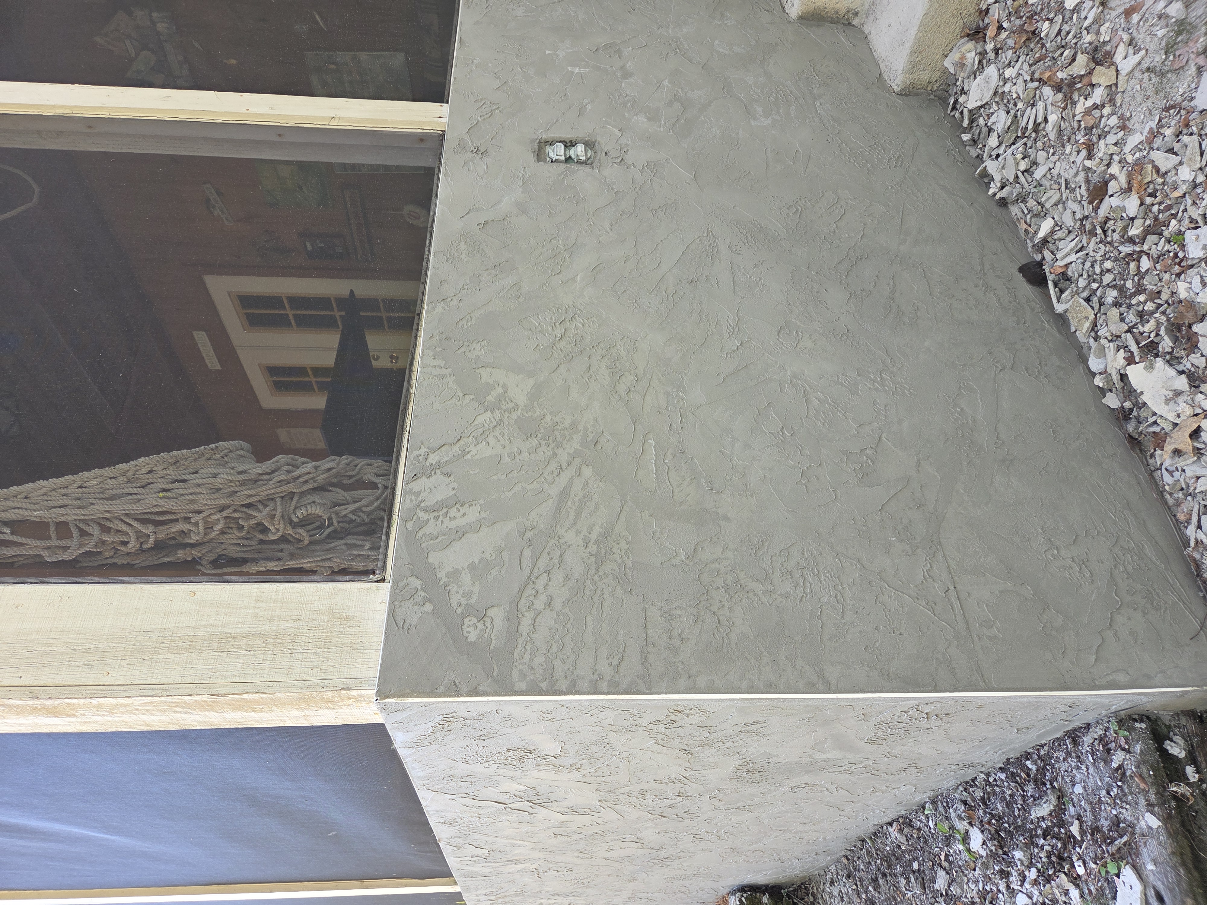 TURCIOS ORDONEZ CONSTRUCTION CORP Logo