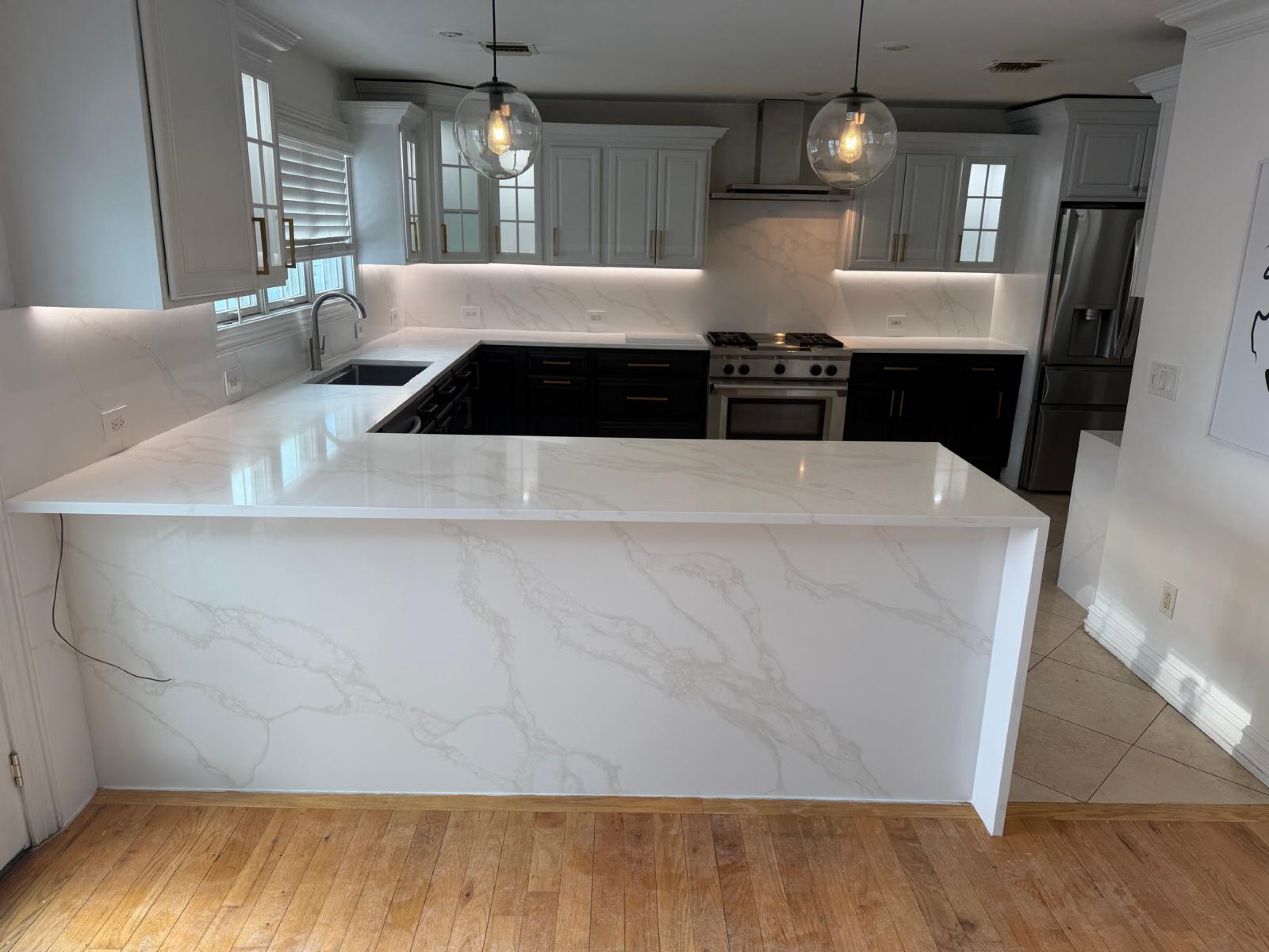 3 Brothers Marble & Granite Fabricators Inc. Logo