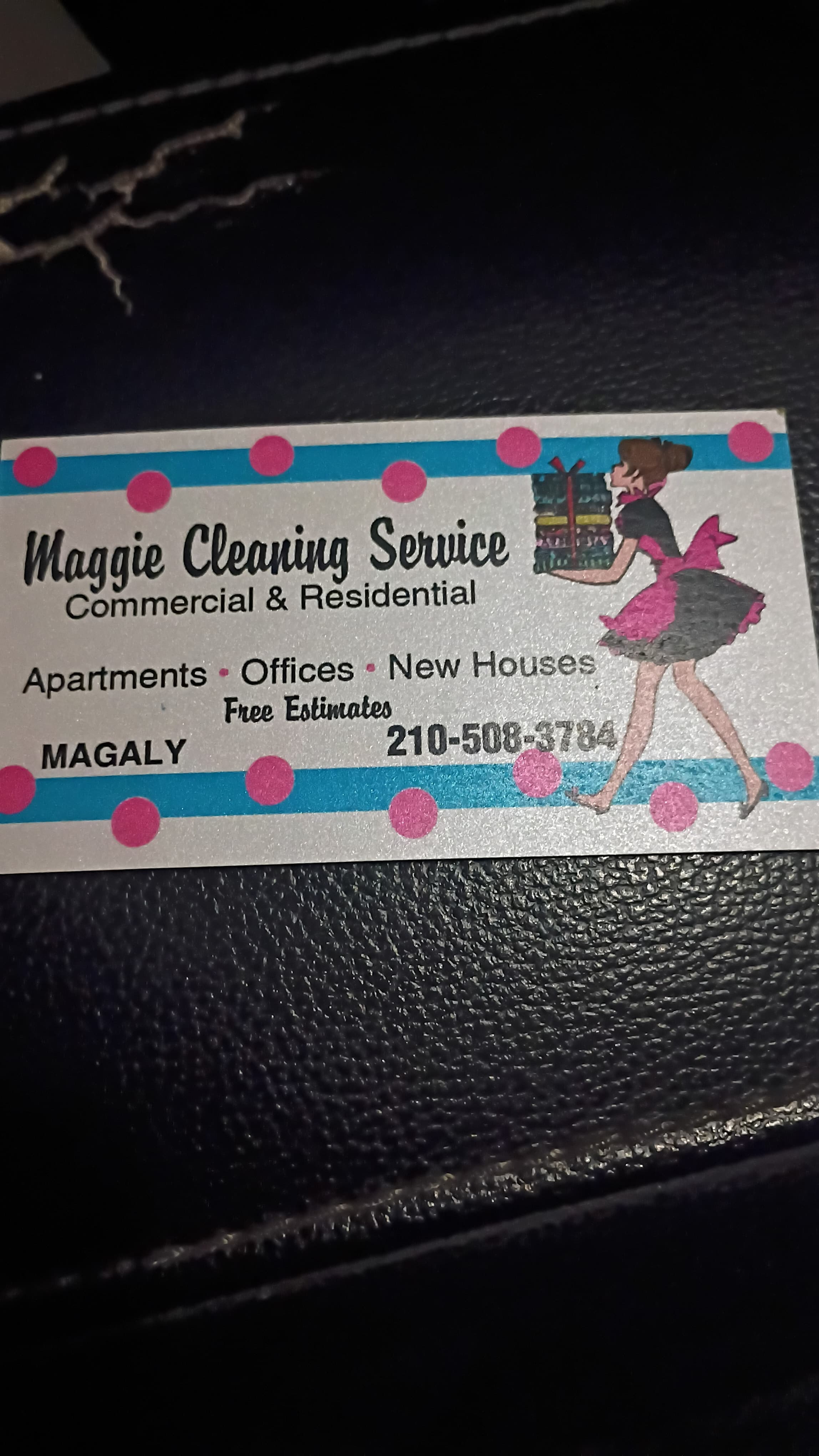 Maggie's Cleaning Services Logo