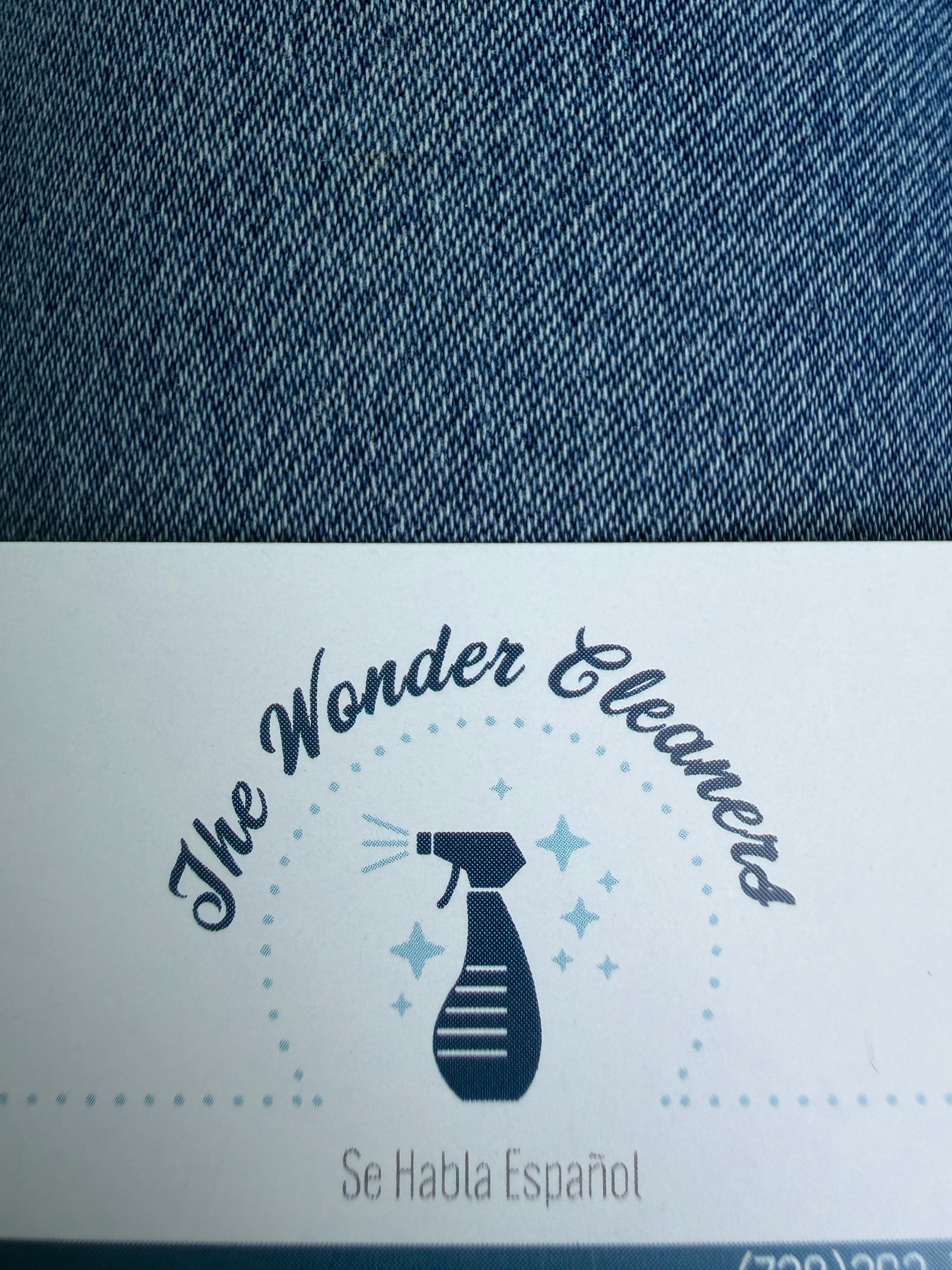 The Wonder Cleaners LLC Logo