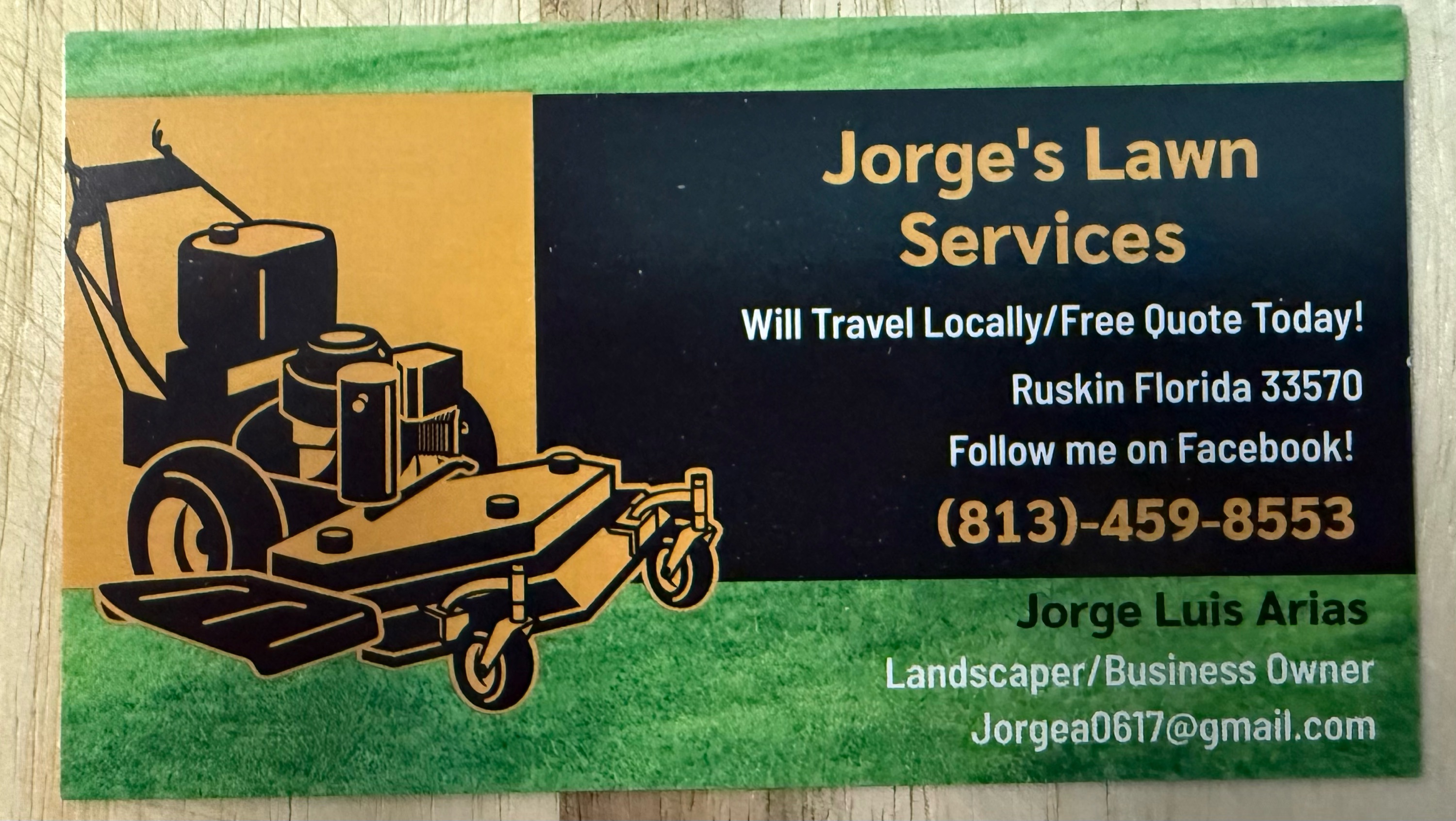 Arias Lawn Services Logo