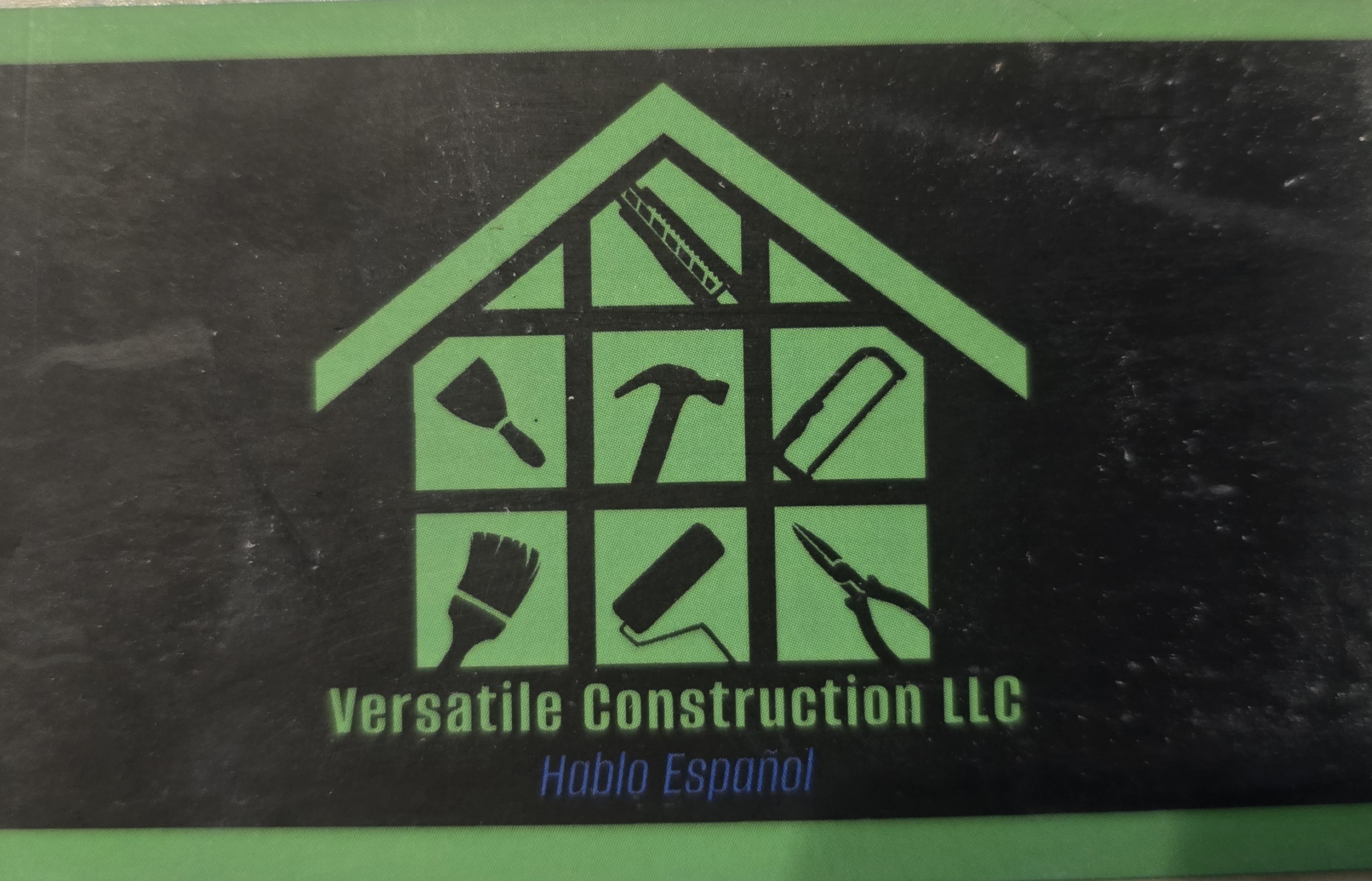 VERSATILE CONSTRUCTION LLC Logo