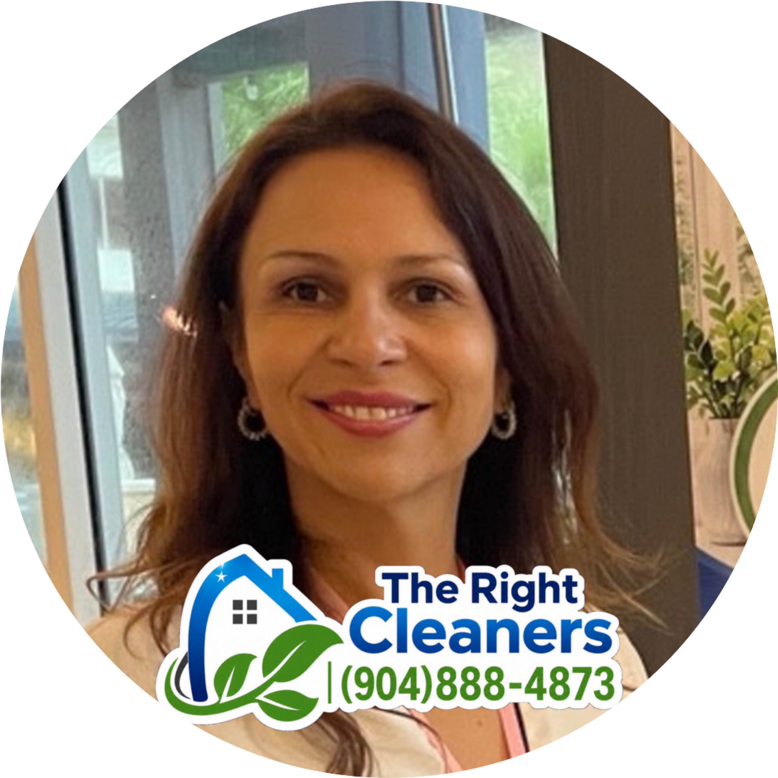 The Right Cleaners Logo
