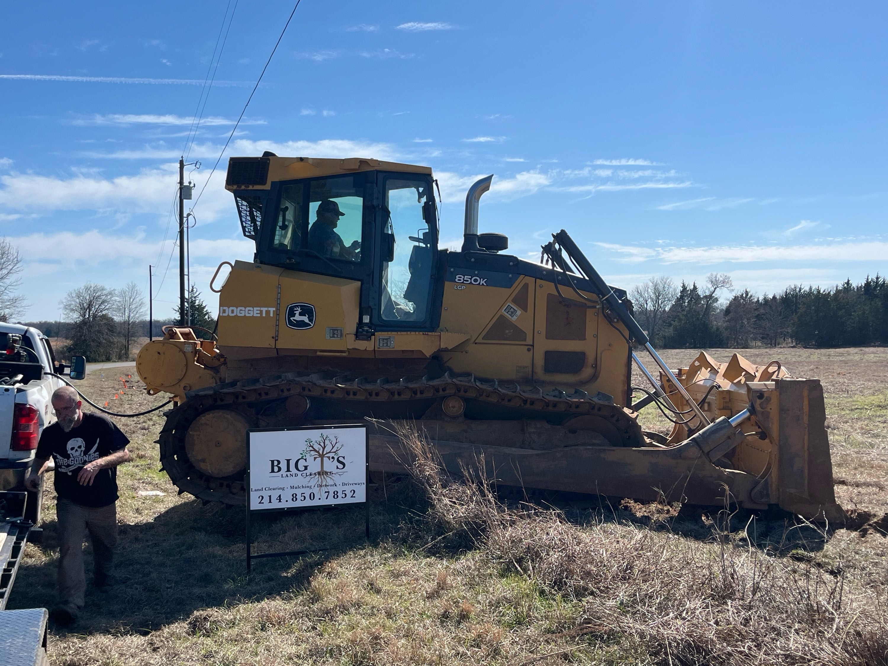 Big Ts Land Clearing Logo