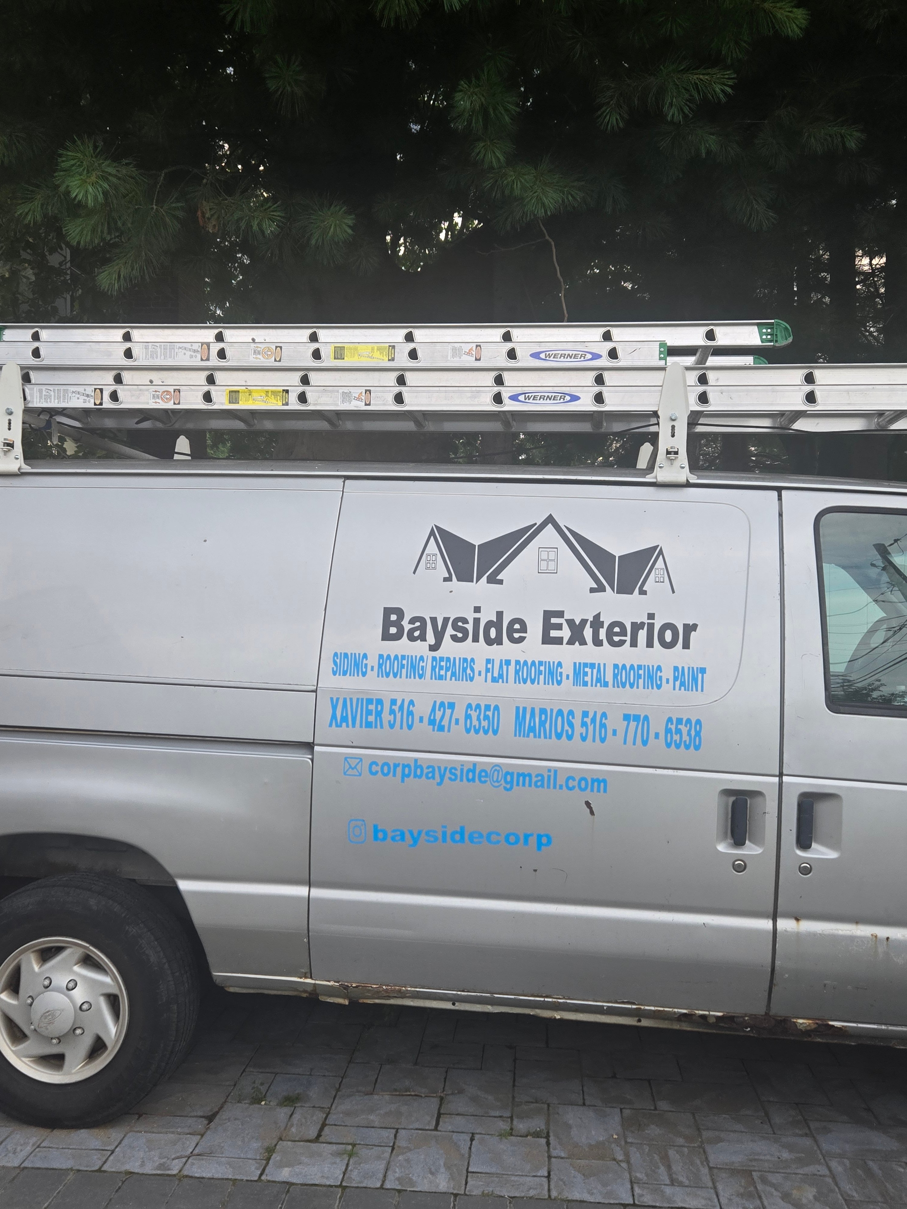 BAYSIDE EXTERIOR CORPORATION Logo