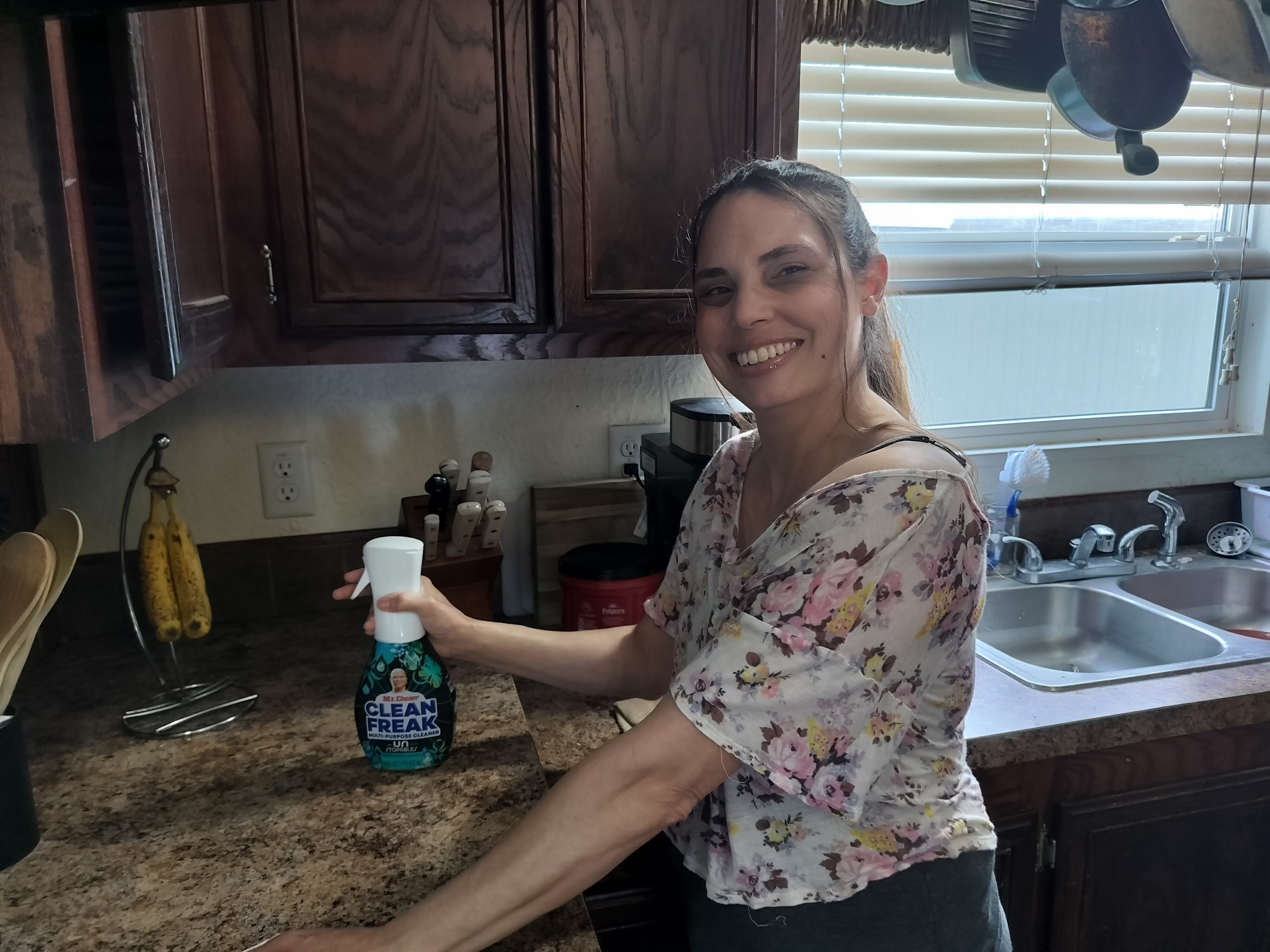 Honeydew Cleaning Service Logo