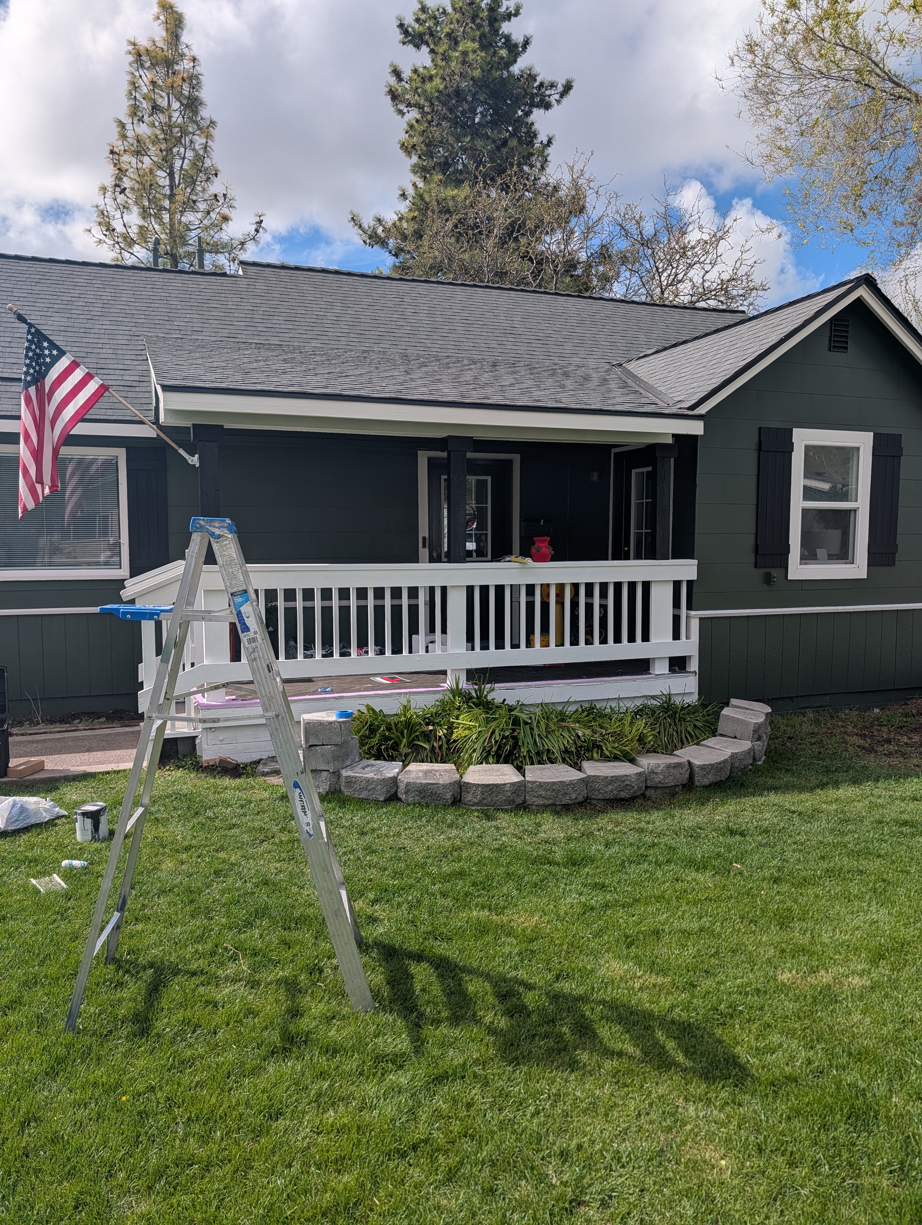 Sloans Land Painting, LLC Logo