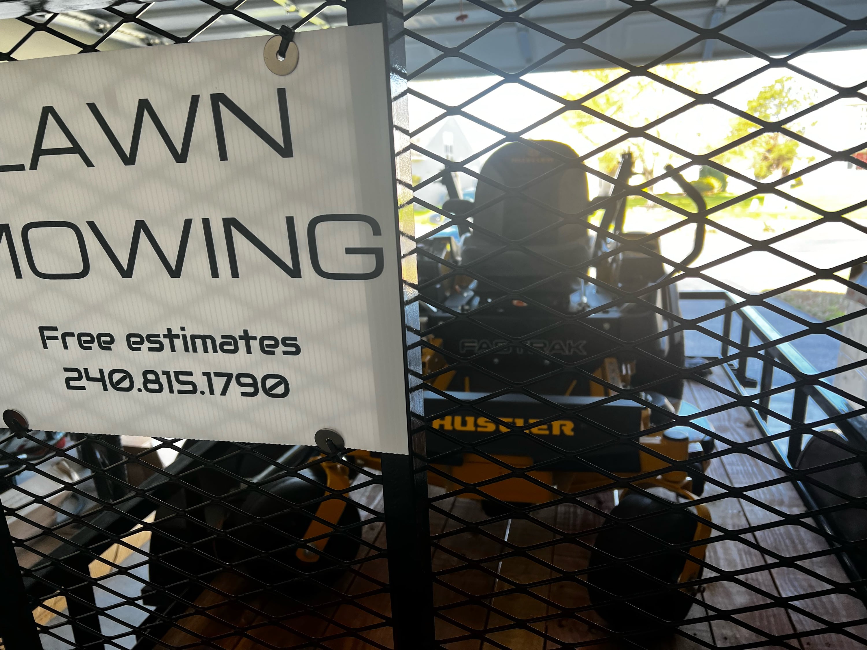 Lawn Maintenance Logo