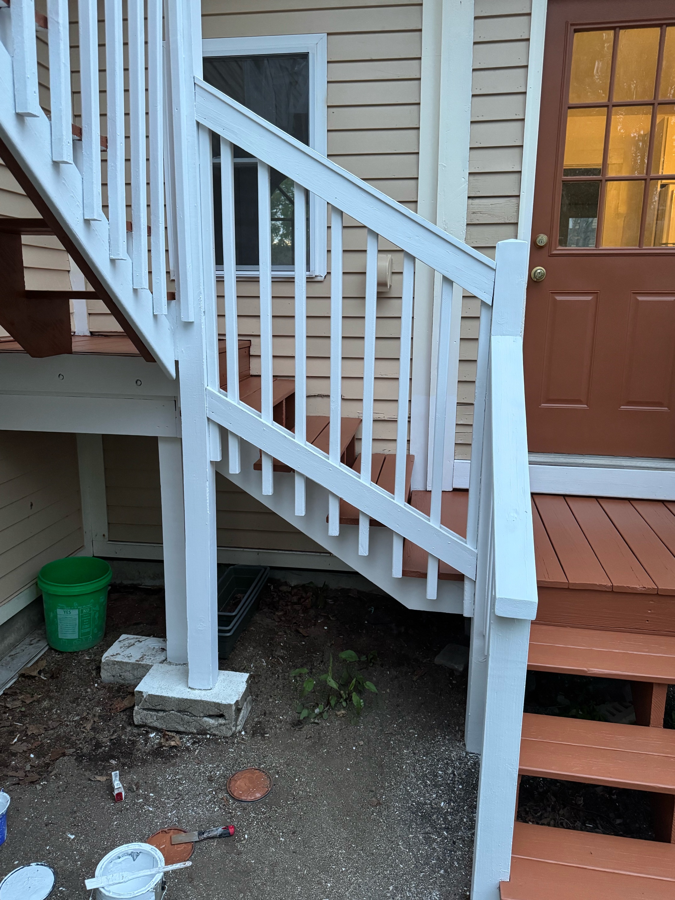 Thompson Power Washing and Painting Logo