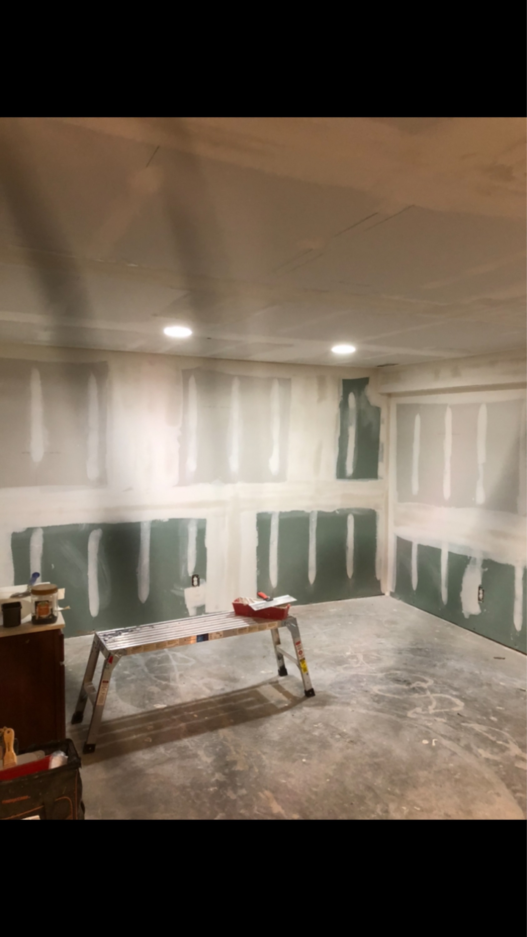 LS Peer Painting & Drywall Logo