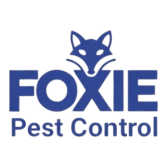 Foxie Pest Control, LLC Logo