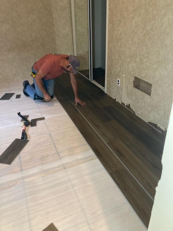 BNS Handyman professional Logo