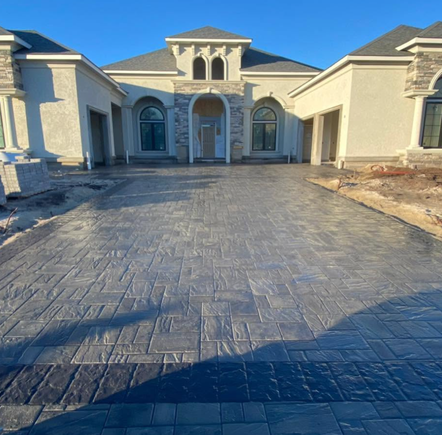 Tropical Pavers Logo