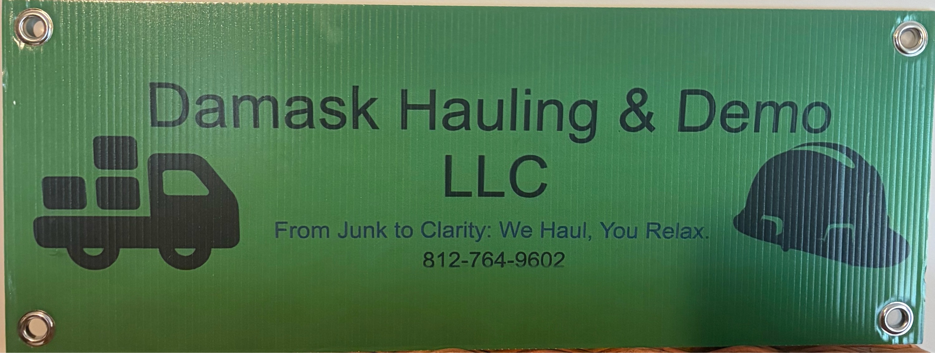 Damask Hauling and demo services Llc Logo
