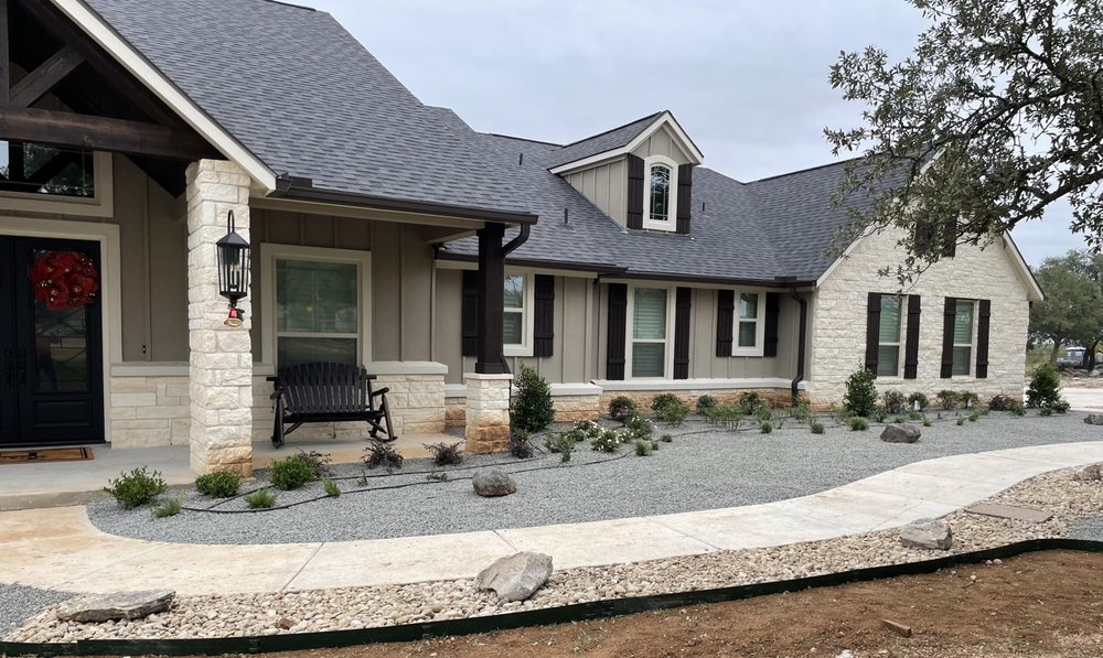 PJ's Patios & Landscaping Logo