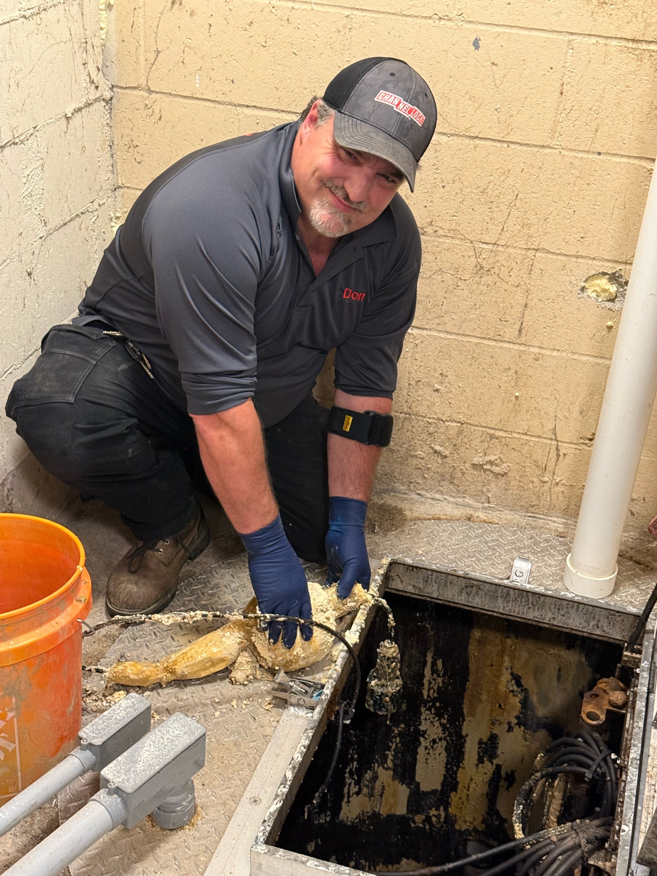 D and P Plumbing Inc Logo