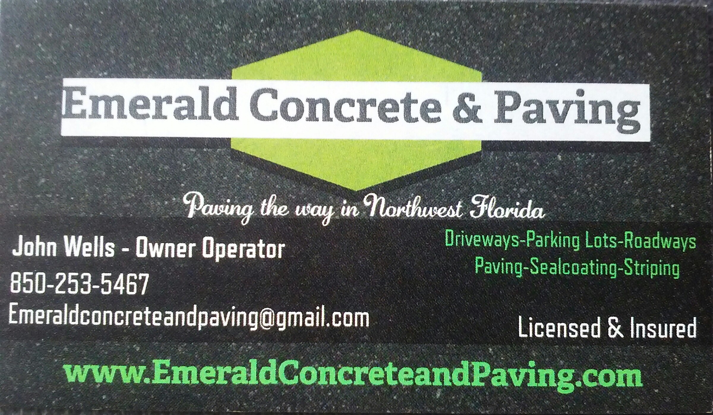 Emerald Concrete & Paving Logo
