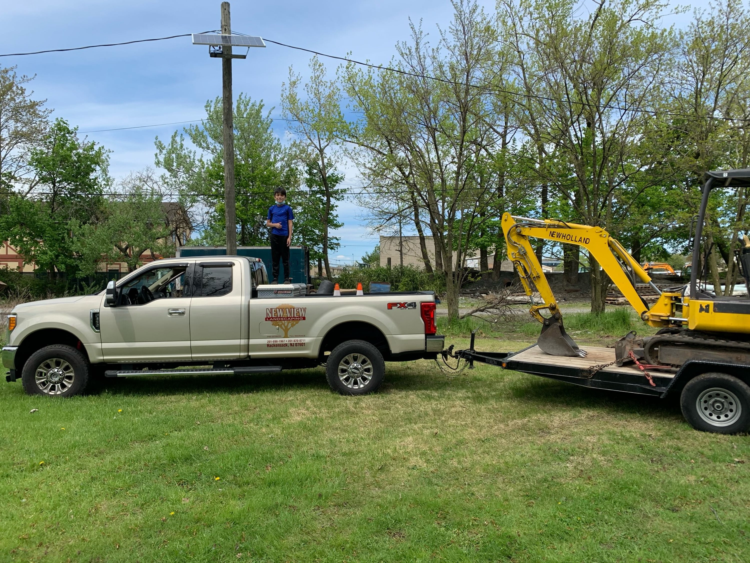 New View Landscaping Logo