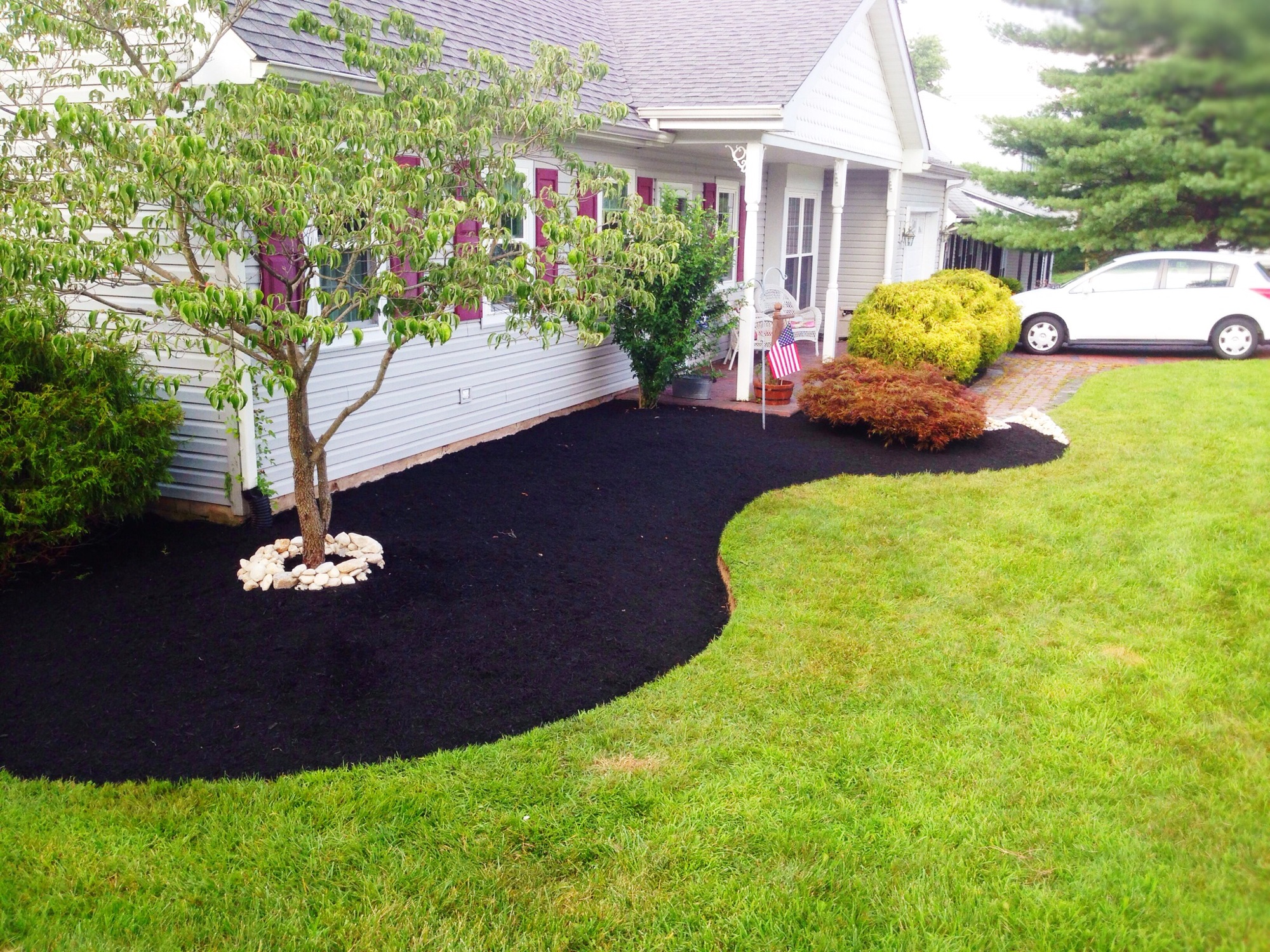 AJ Landscaping & Tree Service Logo