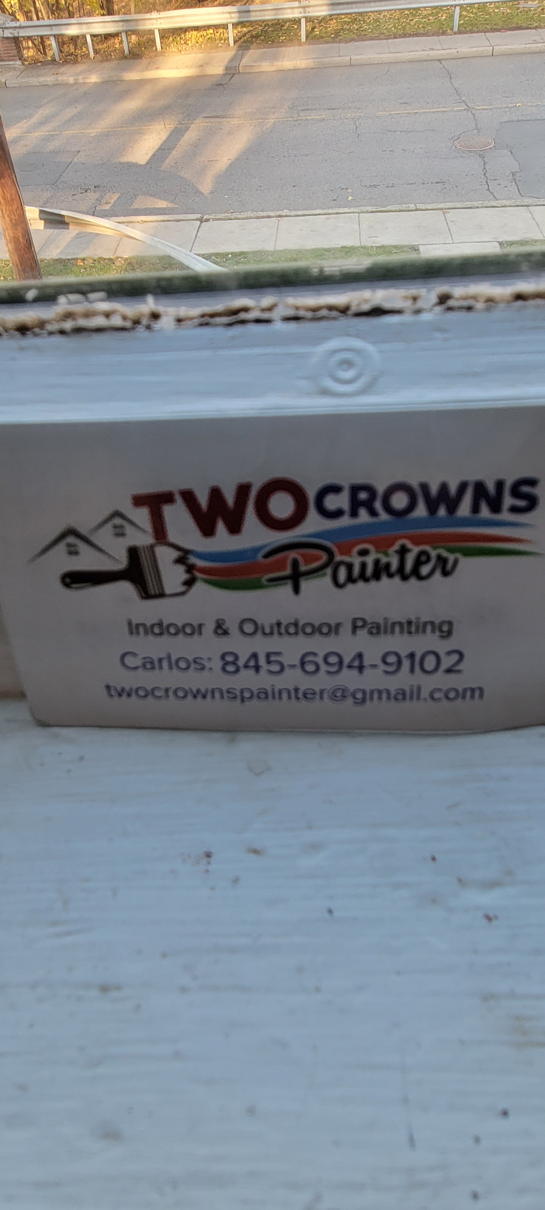Two Crowns Painter Logo