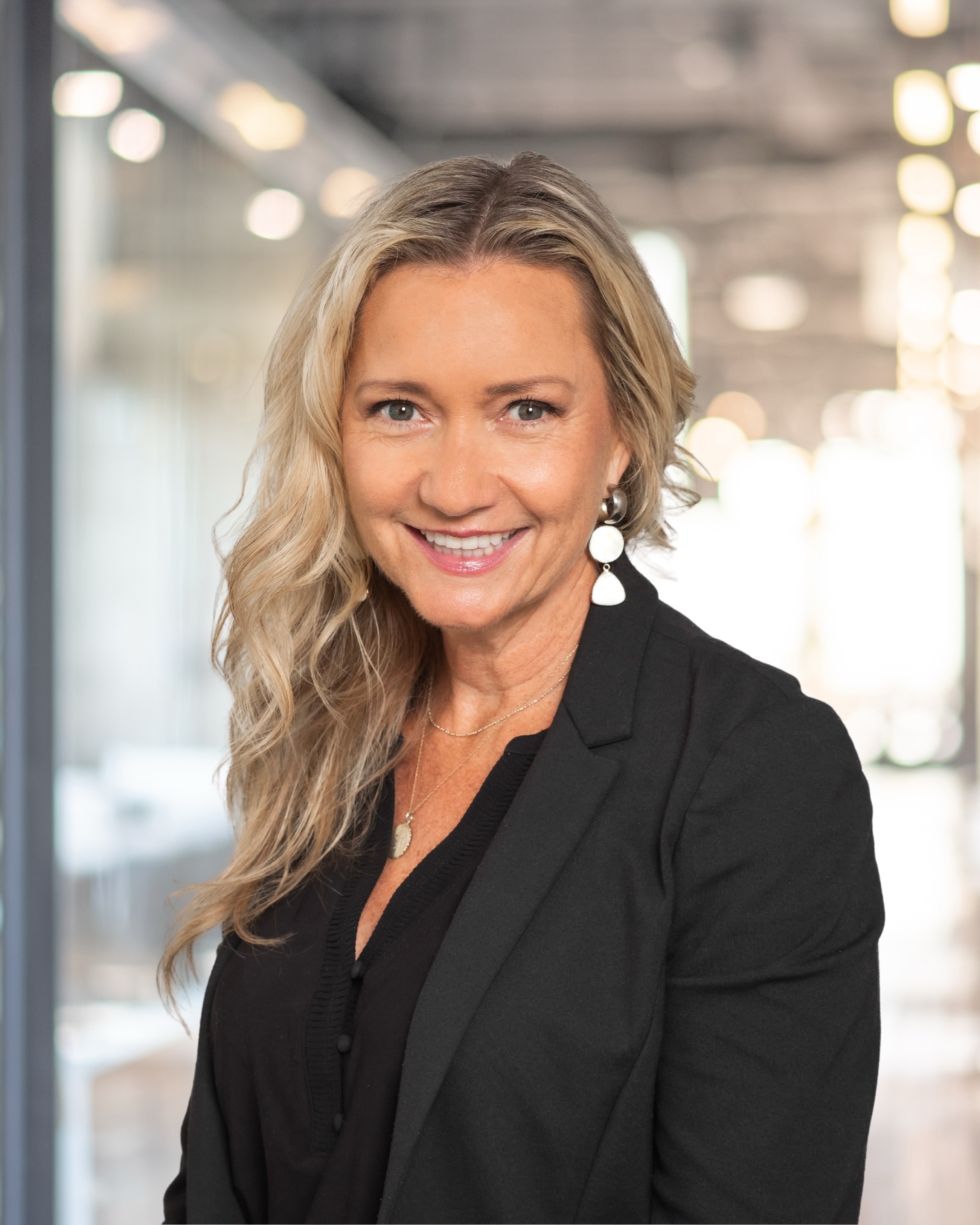 Stacy's Cleaning Services Logo