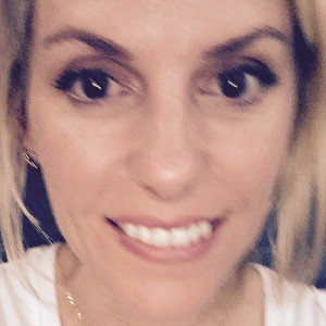 Mandy H. Logo