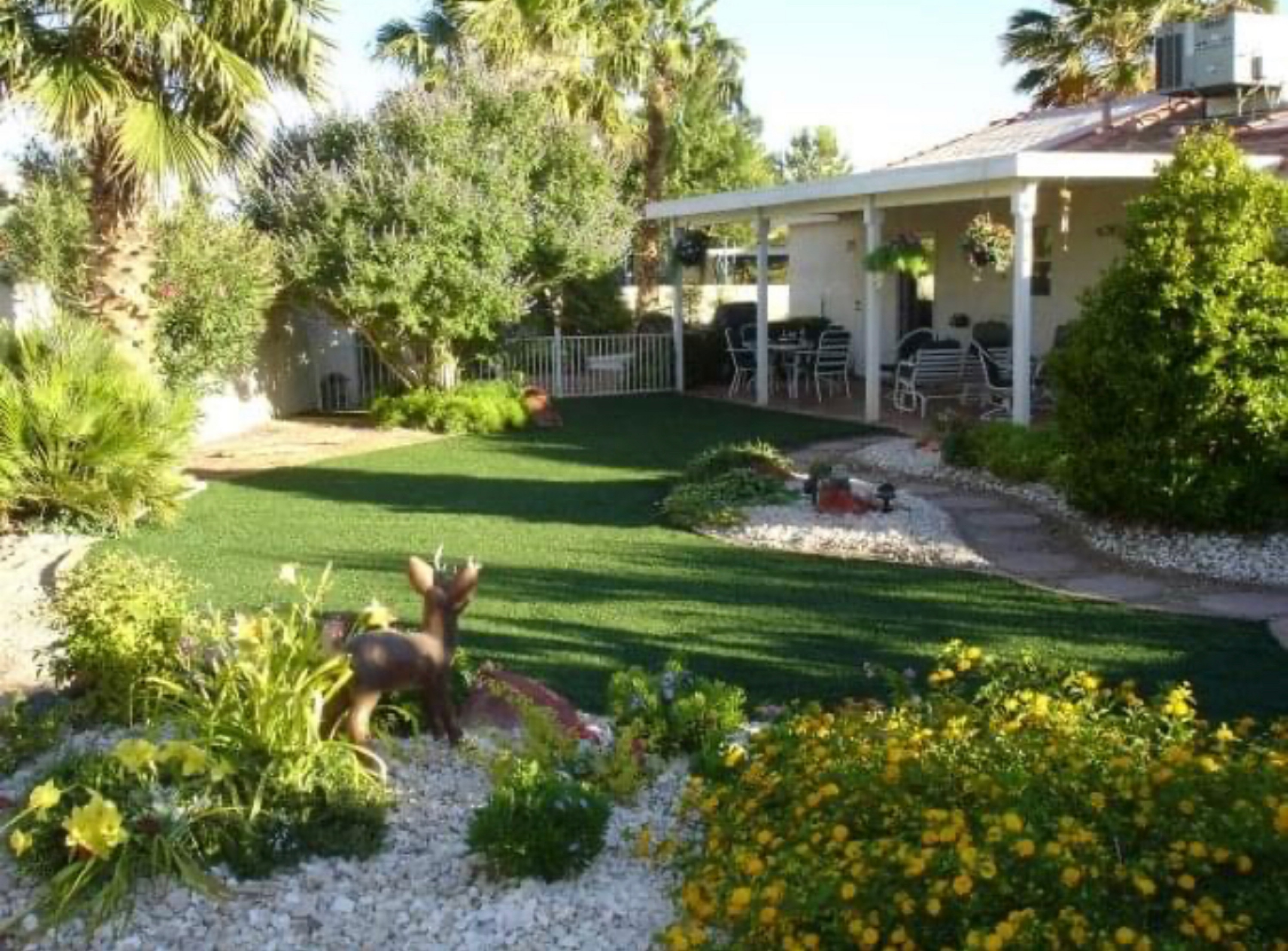 Absolute Paradise Landscaping, LLC Logo
