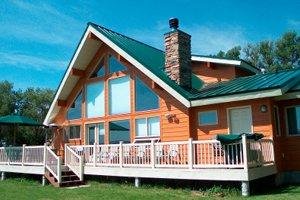 What factors affect the average cost of a new deck?