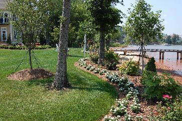 Lakefront Landscaping Pictures and Photos