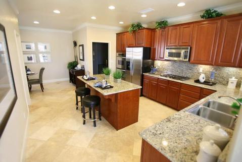 Modern Kitchen with island with seating area