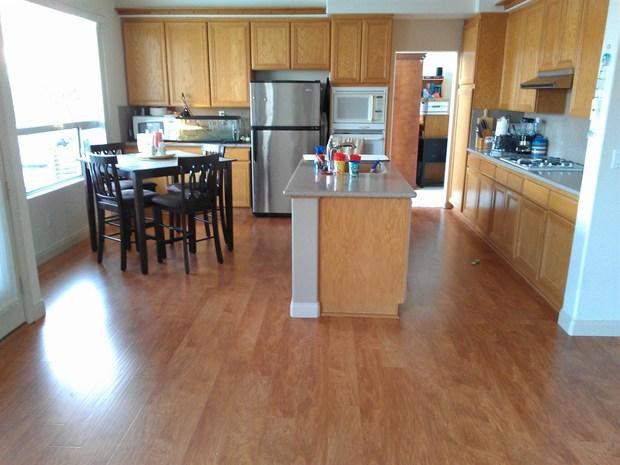 Casual Comfortable Kitchen In Las Vegas Laminate Flooring