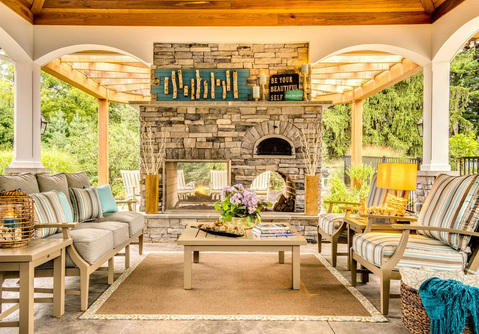 Contemporary Patio with upholstered patio chairs
