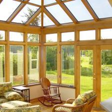 Traditional Sunroom with indoor garden space