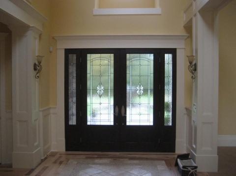 Traditional Entry with frosty glass doors and windows