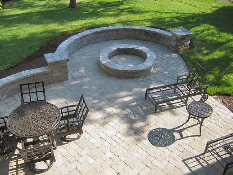 Traditional Patio with black metal outdoor patio flooring