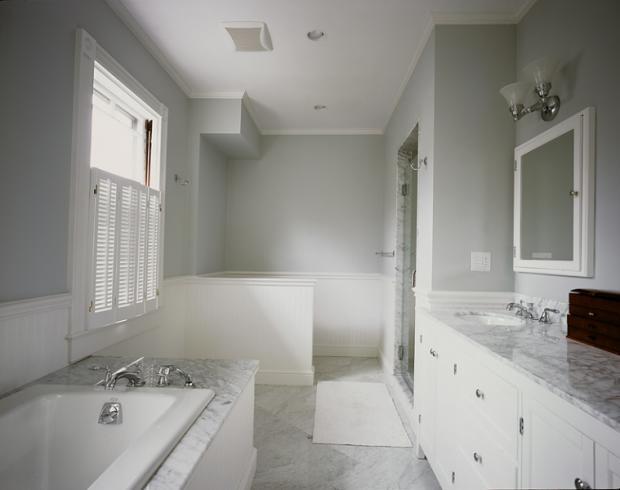 Transitional Master Bathroom with mirrored medicine cabinet