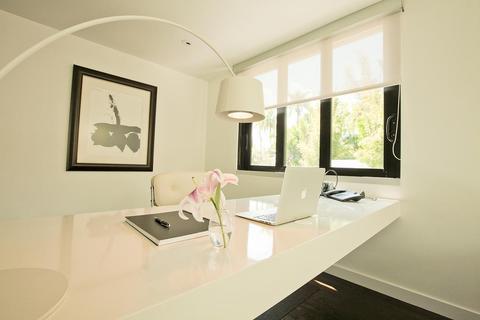 Modern Home Office with white leather office chair