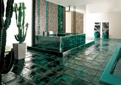 Eclectic Bathroom with cream colored painted walls