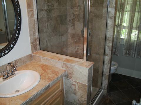 Traditional Bathroom with great small bathroom layout