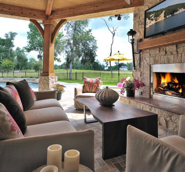 Contemporary Patio with large lantern style outdoor sconce lighting
